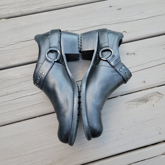 Red Wing Shoes Black Leather Stud Strap Moto Harness Ankle Booties Boots 9.5 - Picture 3 of 8